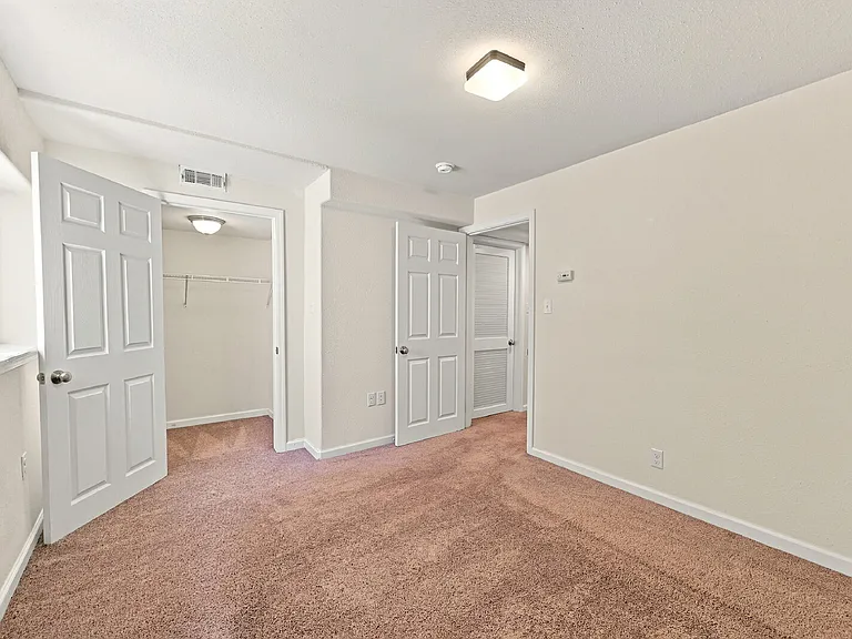 5644 Mountain Garland Dr — Photo 30