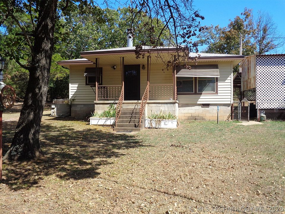 1st image of 211 Oak Ave