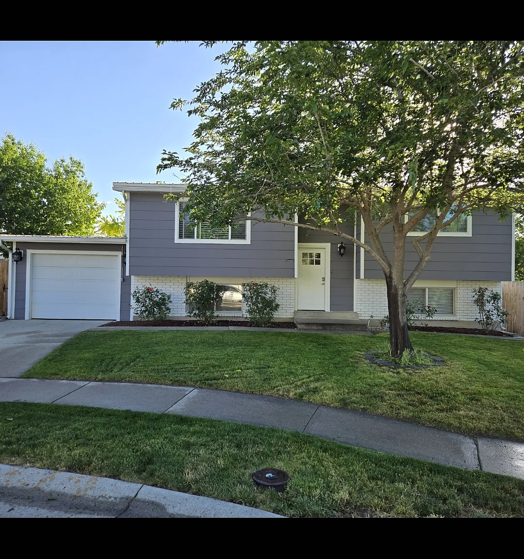 4 bed, 1964 sqft, $2,450 — Photo 1