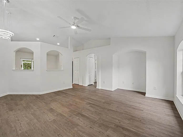 30 Piermount Ln — Photo 3