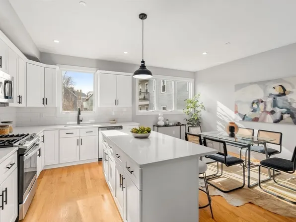 123-123 Centre St #Townhouse 4, Dorchester Center, MA 02124