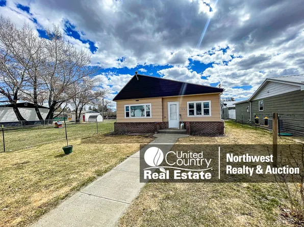 322 S 8th St E, Malta, MT 59538