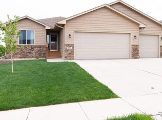 512 S Clearbrook Ave, Sioux Falls, SD 57106
