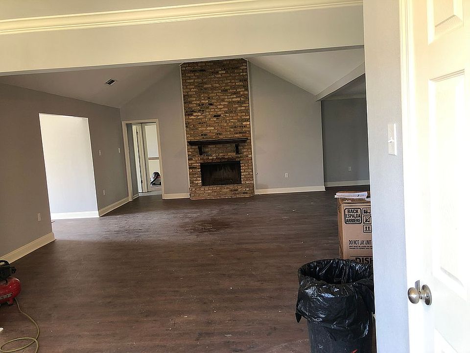 2nd image of 6418 Chippendale Dr