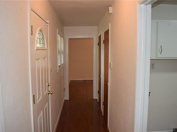 5th image of 350 Hickory St