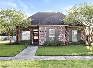 6290 Windwood Dr, Zachary, LA 70791