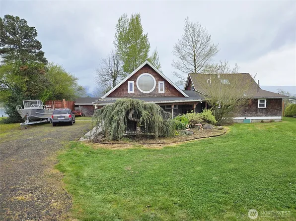 20 E Sunny Sands Road, Cathlamet, WA 98612