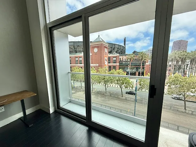188 King St #401 — Photo 16