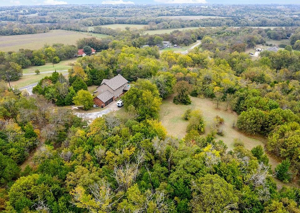 2nd image of 3761 Billy Ln