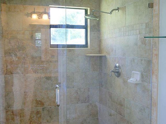 5th image of 12 SE Turtle Creek Dr