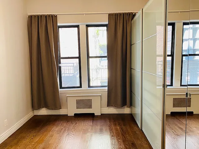 229 W 16th St #1C — Photo 40