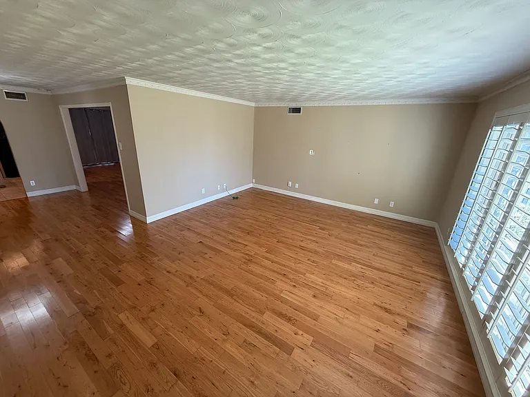 8618 Baltimore Dr #102 — Photo 8