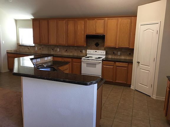 4th image of 3725 Mossbrook Dr