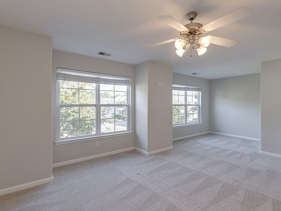 5th image of 5034 Glen Canyon Dr
