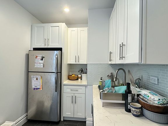3rd image of 10920 Queens Blvd APT 5A