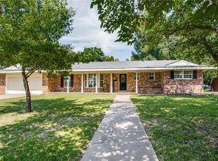 727 N Holly Ave, Sherman, TX 75092