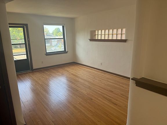 4th image of 6249-6251 Eichelberger St