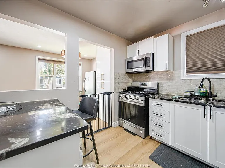 9633 Avery Ln #UPPER — Photo 16