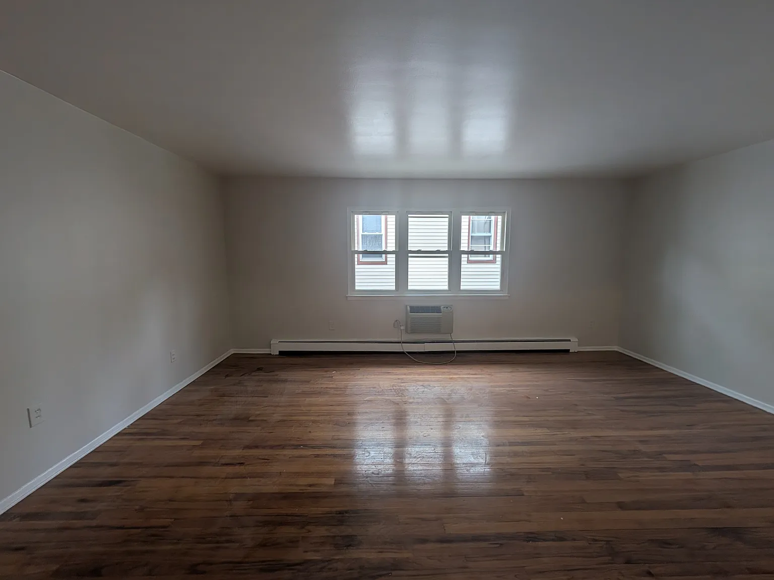 1 bed, $1,895 — Photo 2