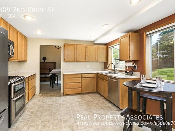 4th image of 6309 2nd Dr SE