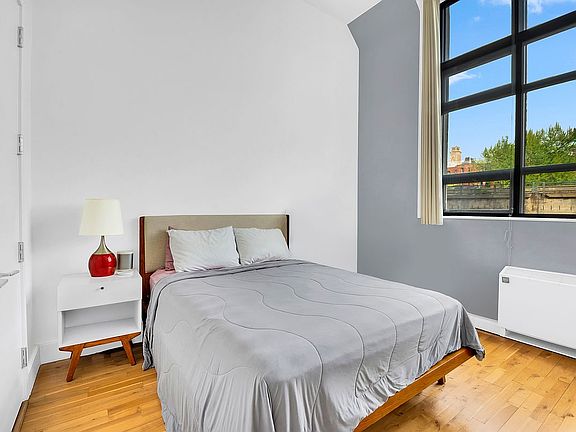 4th image of 360 Furman St APT 306