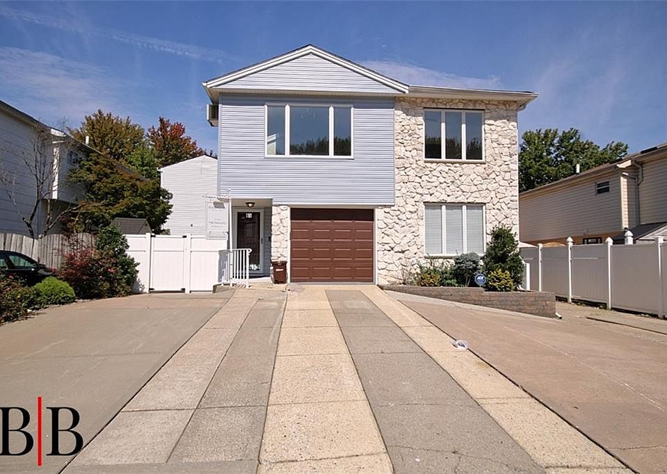 1st image of 65 Oak Ln