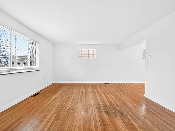 5th image of 152 Gass Rd