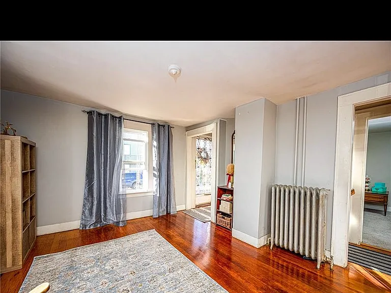 35 Edwards St — Photo 13