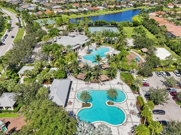 1751 Alameda Dr, Naples, FL 34120