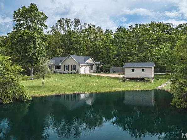 21212 Oak Trl, Warrenton, MO 63383