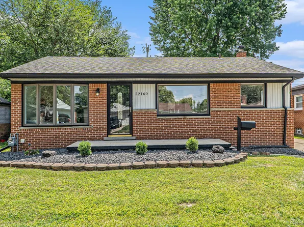22169 Fairfax St, Taylor, MI 48180