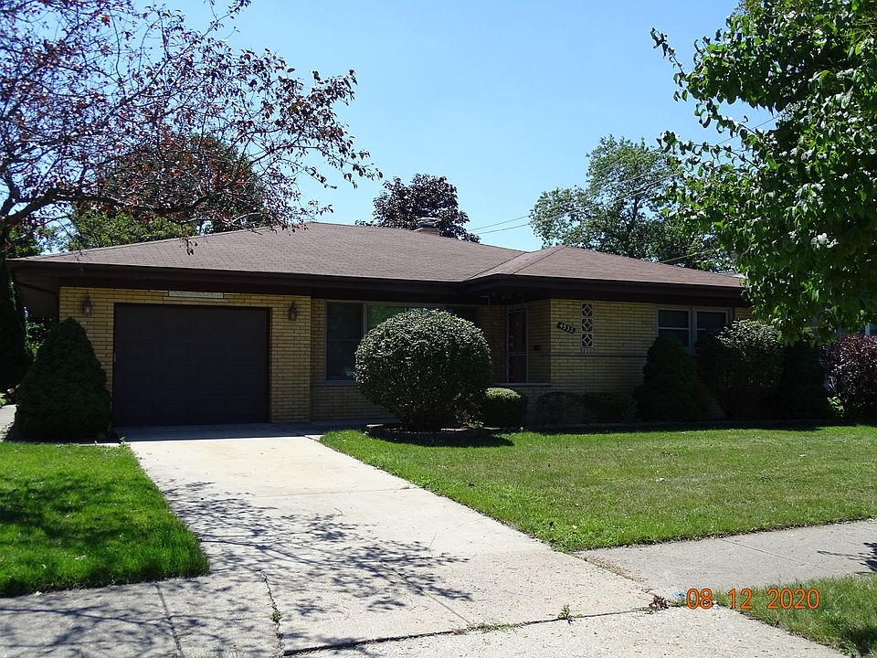 1st image of 4533 W 105th St