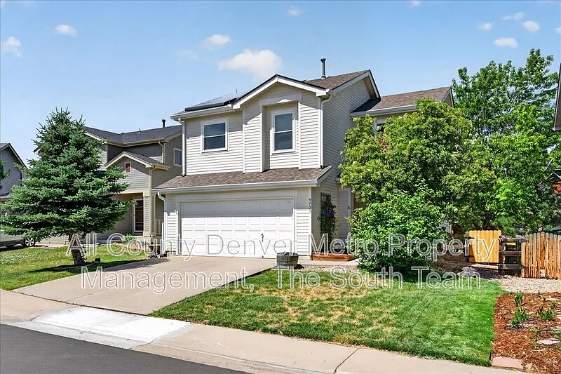 3 bed, 2.5 bath, 1654 sqft, $3,295 — Photo 1