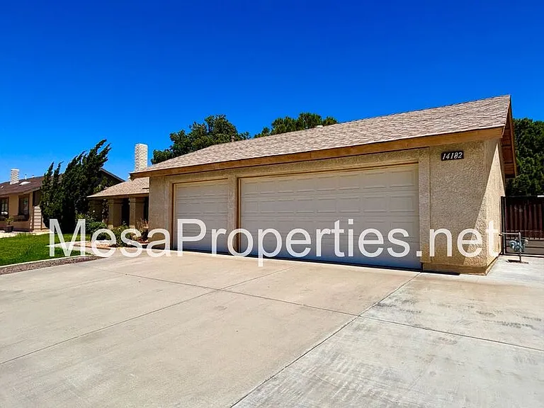 14182 Liberty Way — Photo 3
