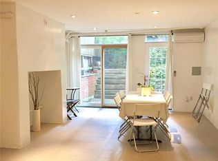 408 W 22nd St APT 1R, New York, NY 10011
