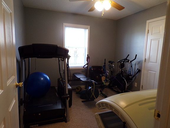 5th image of 363 Osborne Ln