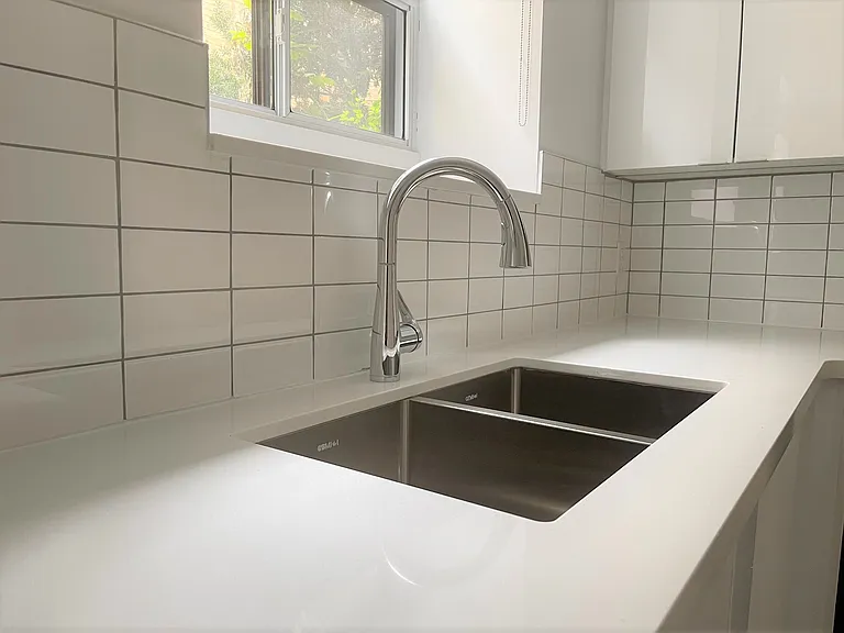 2901 Saint Clair Ave E — Photo 14