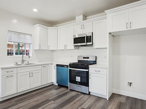 3rd image of 722 W 214th St