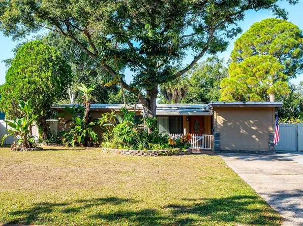 5900 12th St N, Saint Petersburg, FL 33703