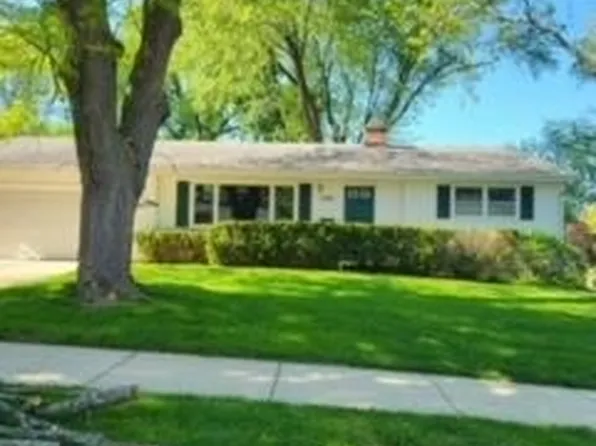 1408 Arrowood Dr, Madison, WI 53704