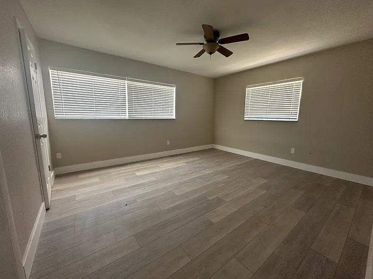 7112 S Shore Dr S — Photo 24