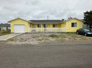 34608 F Pl, Ocean Park, WA 98640