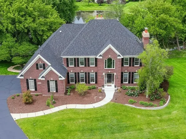 7N830 Columbine Rd E, Saint Charles, IL 60175