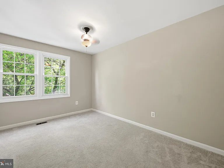 15622 Cliff Swallow Way — Photo 17