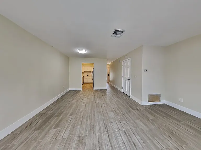 542 Verbena Ct — Photo 5