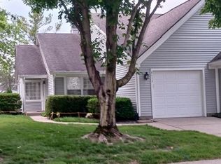 8113 Crook Dr N, Indianapolis, IN 46256