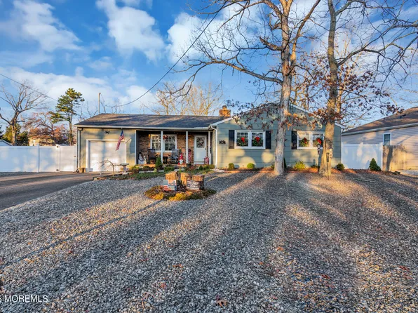 918 Lakeside Drive N, Forked River, NJ 08731