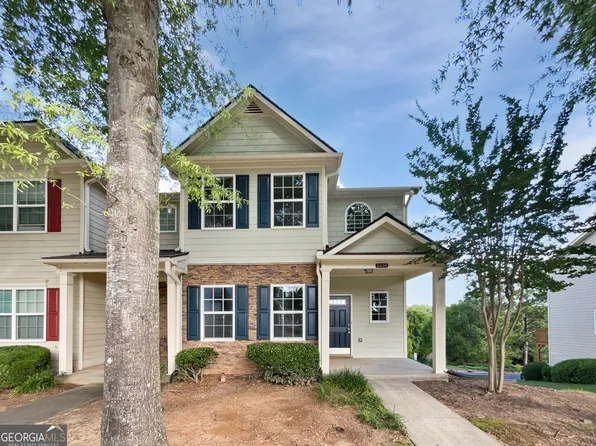 2438 Suwanee Pointe Dr, Lawrenceville, GA 30043
