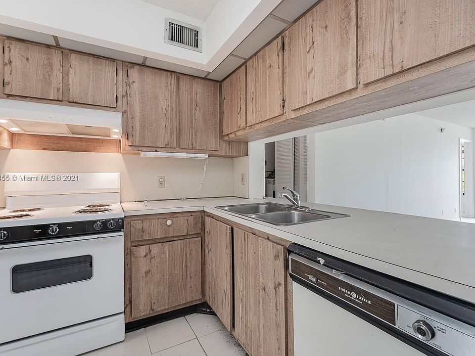 Lake Pointe Condominiums 203 Lake Pointe Dr Fort Lauderdale FL Zillow