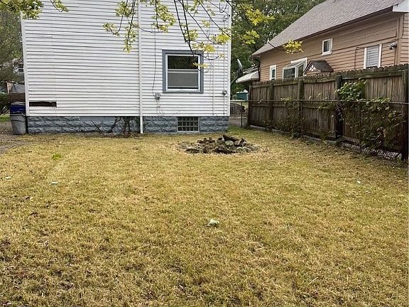 3rd image of 3656 E 135th St